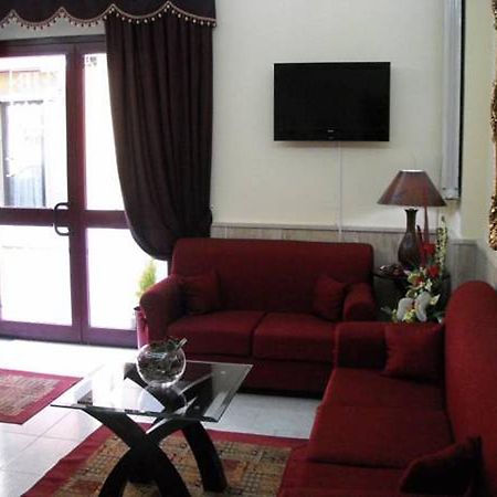 Hotel New Baby Касерта Екстериор снимка