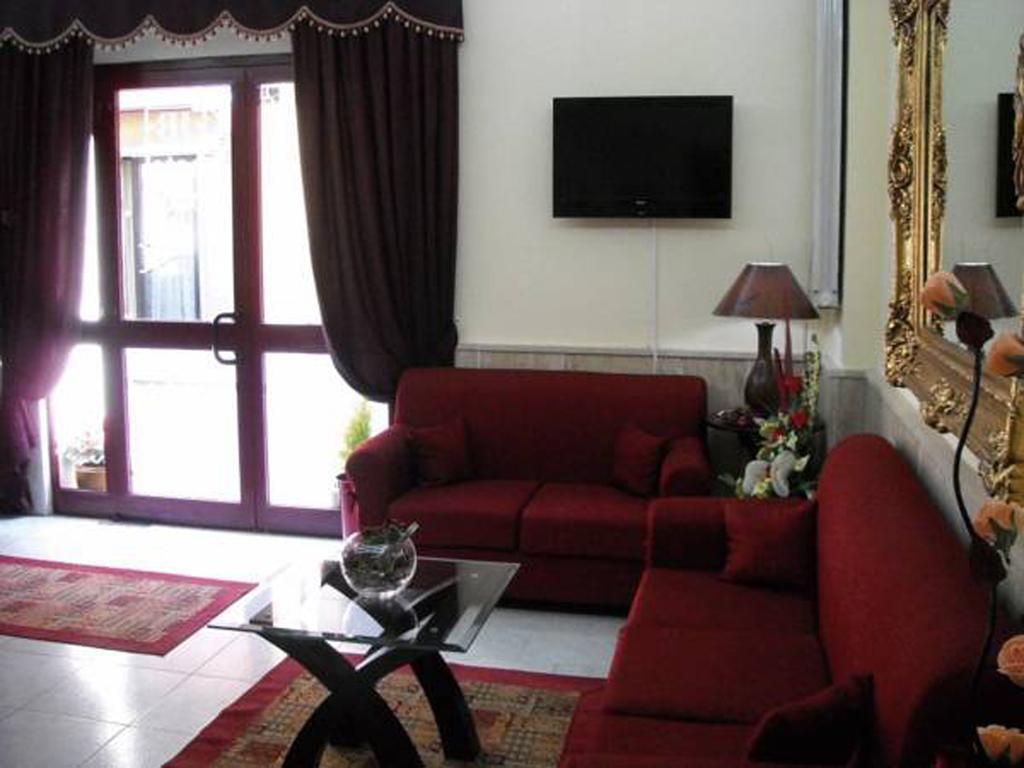 Hotel New Baby Касерта Екстериор снимка