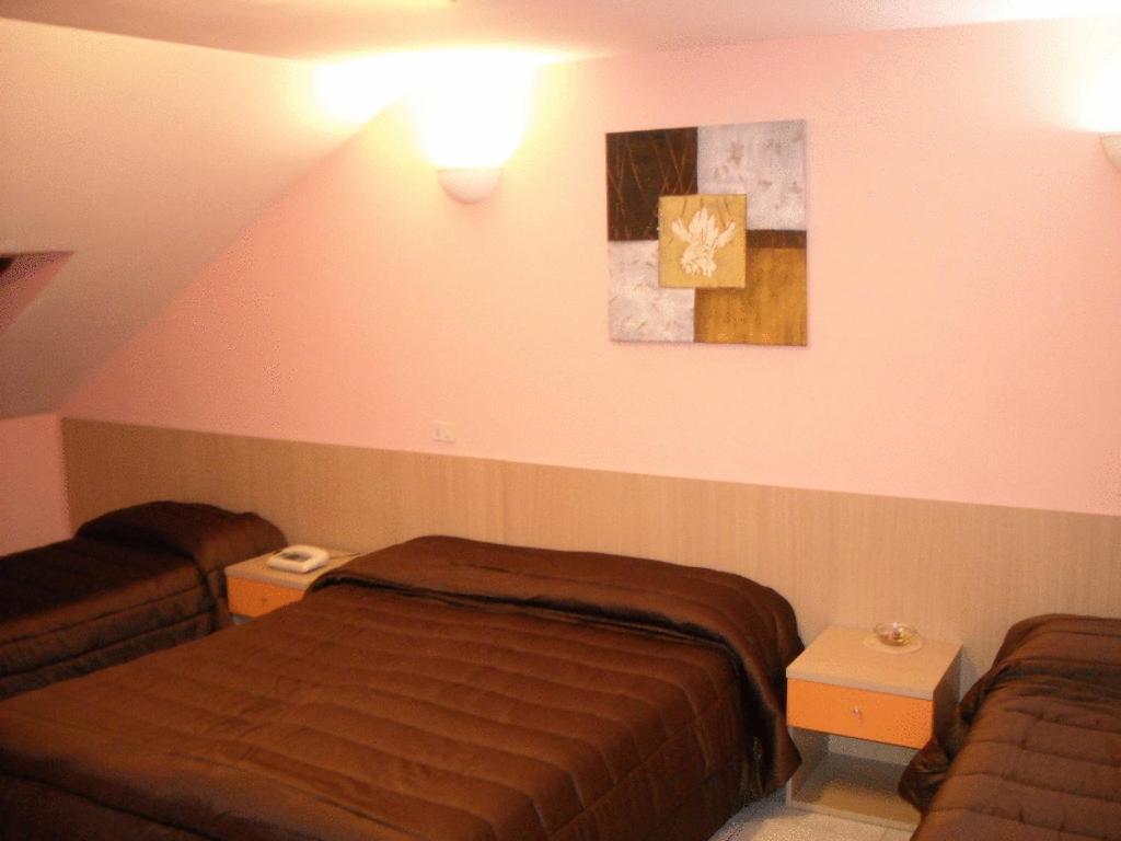 Hotel New Baby Касерта Екстериор снимка
